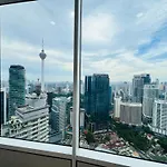 Sky Suites At Klcc By Mitstay