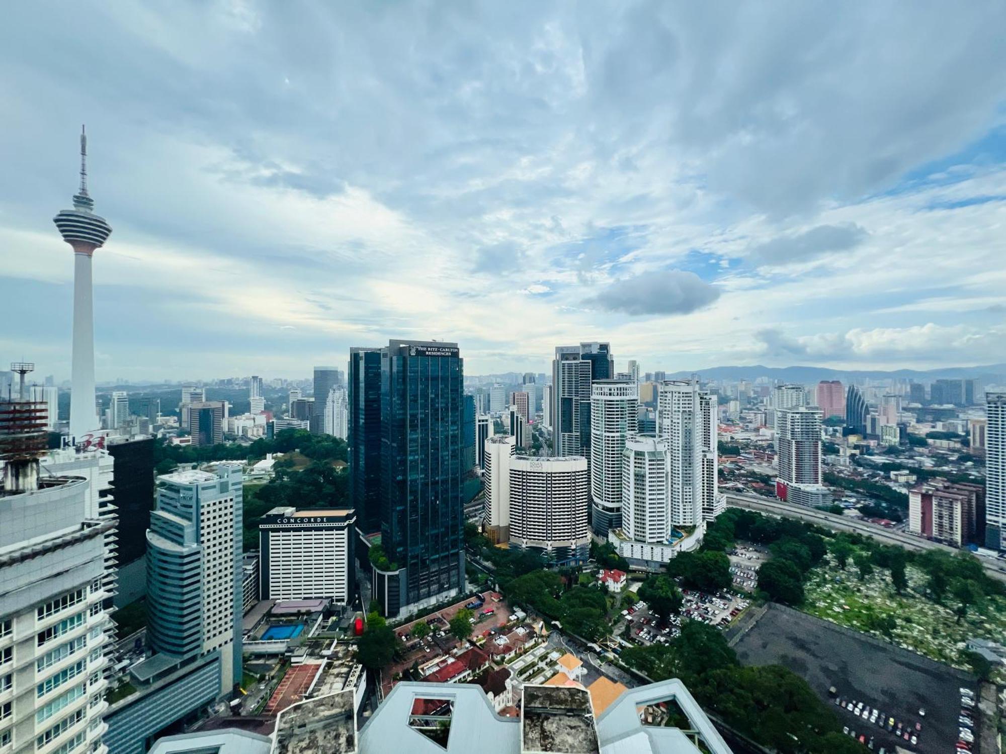 Sky At Klcc By Mitstay Pangsapuri *